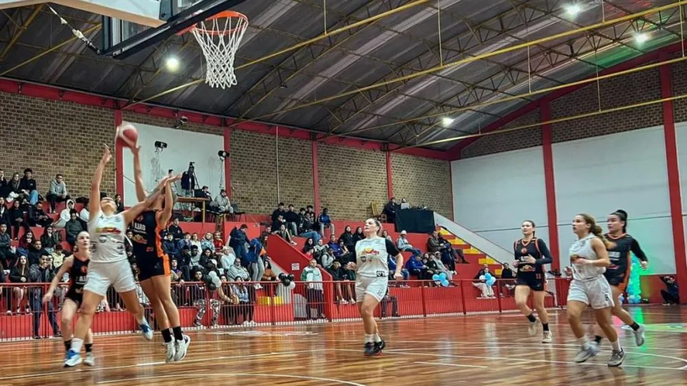 Balneário Piçarras derrota Blumenau e é campeã do Catarinense de Basquete Feminino