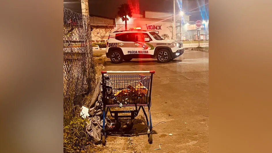 Blumenauense é encontrado morto dentro de carrinho de supermercado em Itajaí