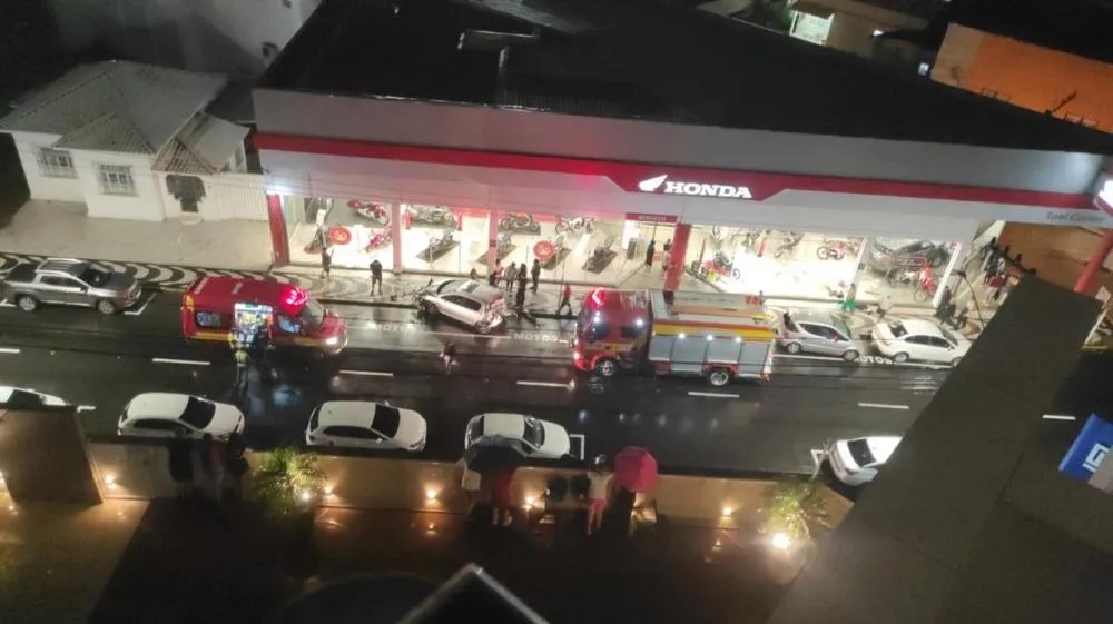 Motorista de SUV que destruiu carros e a fachada da Toni Center estava bêbado