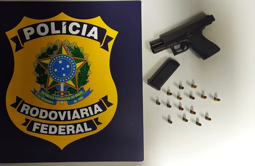 Barra Velha: Homem é preso pela PRF na BR-101 com 380 sem porte de arma