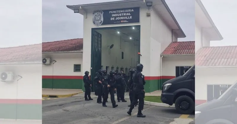 Operação flagra rota clandestina de celulares em penitenciária de Joinville