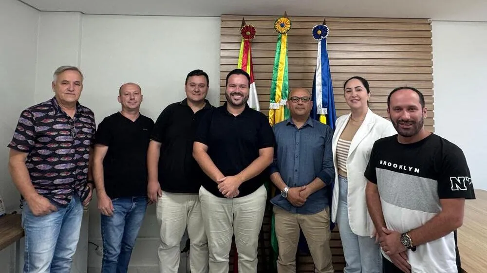 Vereadores e lideranças do MDB e PL definem chapa para a eleição da mesa diretora