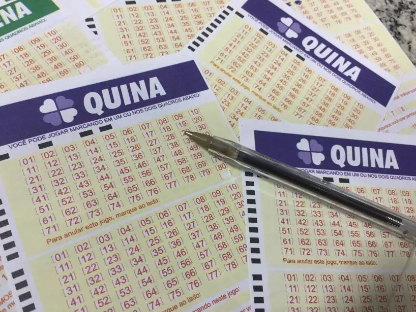 Dois bolões de Barra Velha acertam a quadra da Quina sorteada ontem