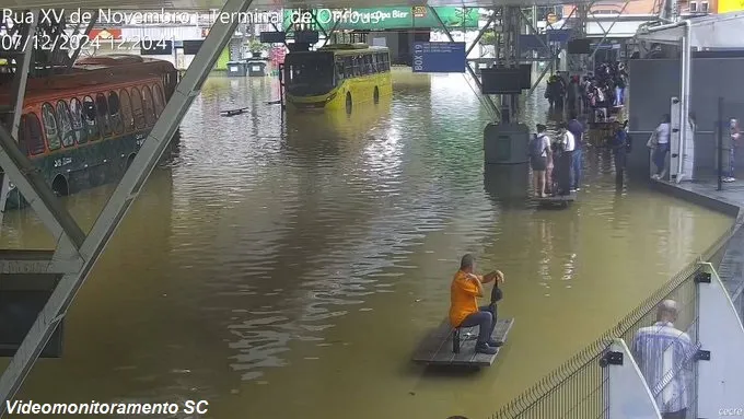Joinville foi uma das cidades mais afetadas pela chuvarada no final de semana