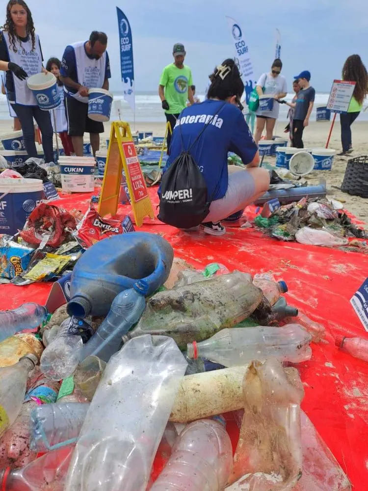 Sua atitude faz a diferença: mantenha nossas praias limpas