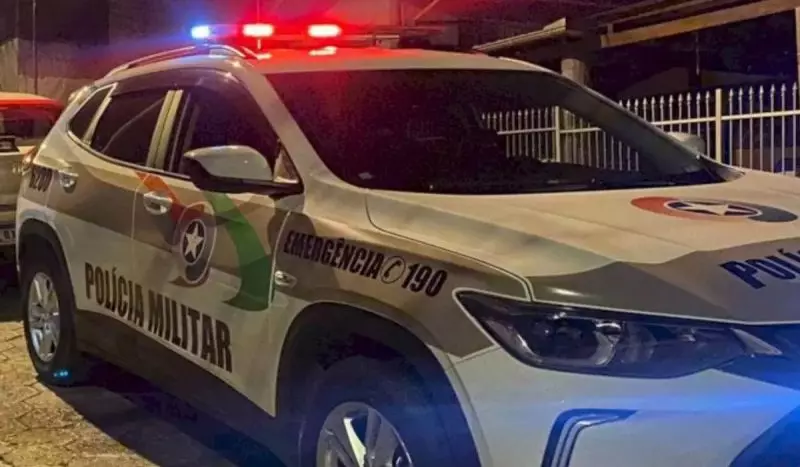 Filha de 16 anos mata pai a facadas na noite de Ano-Novo em Barra Velha