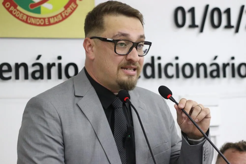 Élinho Quintino (PRD) é eleito presidente da Câmara de Vereadores de Penha para o biênio 2025/2026