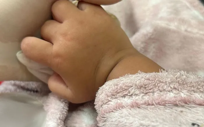 Bebê se afoga em piscina e é resgatada por tio em Ilhota