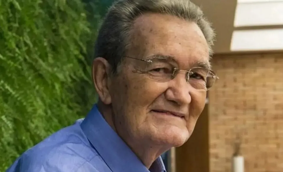Morre Léo Batista, aos 92 anos