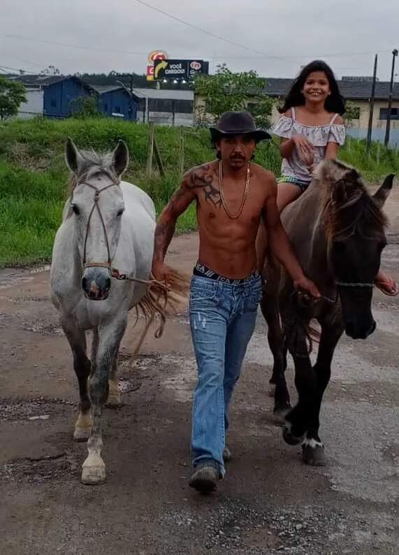 Ladrões roubam dois cavalos de família do bairro Nossa Senhora da Paz em Balneário Piçarras