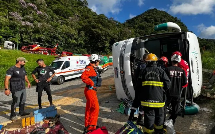 Não houve vítimas em estado grave no acidente do ônibus de excursão que seguia para o Beto Carrero