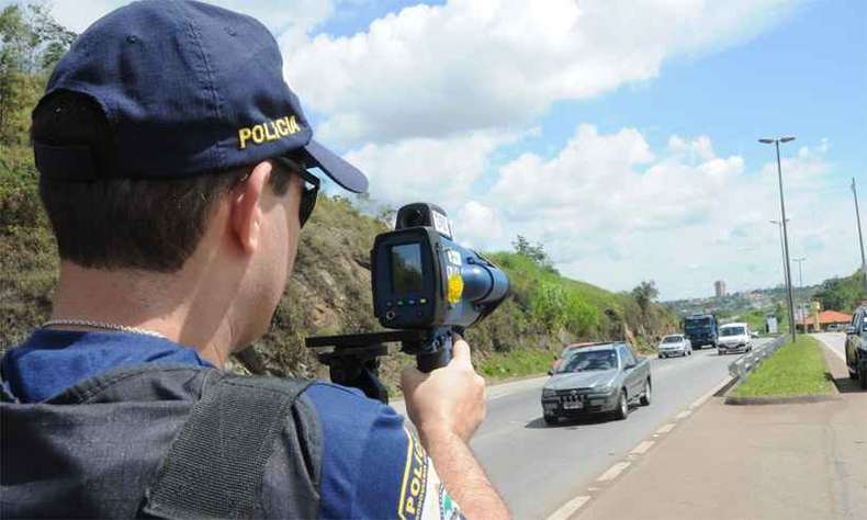 Justiça determina que radares móveis voltem as rodovias federais do Brasil