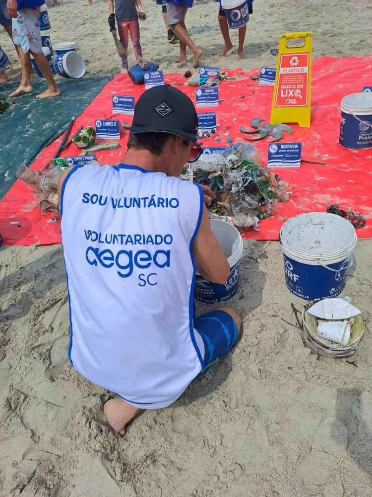 Concessionárias de abastecimento de SC mobilizam voluntários durante todo o ano