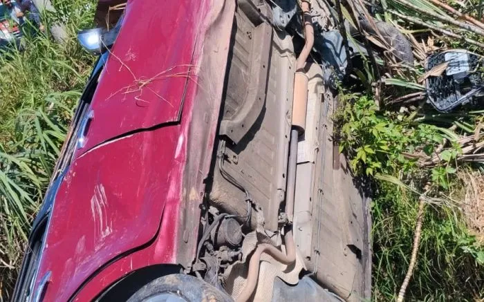 Citroën cai em arrozal com três mulheres entre Barra Velha e São João do Itaperiú