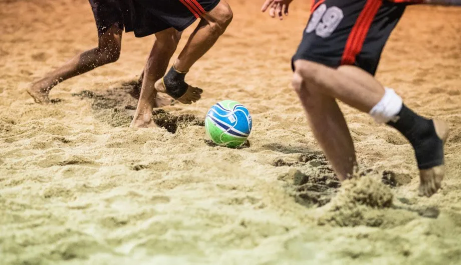 Quatro jogos na noite de hoje dão prosseguimento ao Municipal de Beach Soccer de Penha 