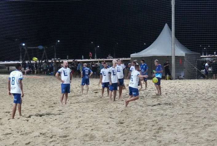 Definidos os semifinalistas do Municipal de Beach Soccer de Balneário Piçarras 
