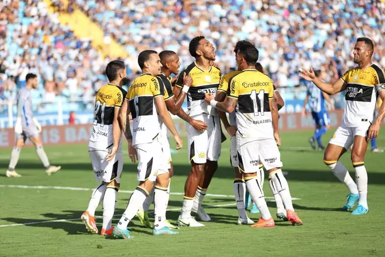 Definidos os quarta finalistas do Catarinão 2025