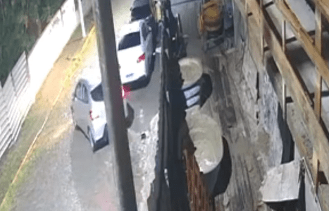 Bandidos se escondem em construção e furtam veículo no Centro de Balneário Piçarras