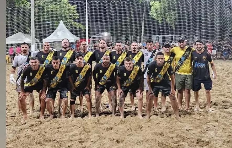 Municipal de Beach Soccer de Penha segue na noite de hoje com quatro jogos