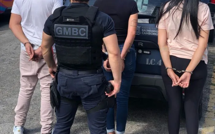 Grávida aplica o golpe do bilhete premiado em idosa e foge com R$ 75 mil 