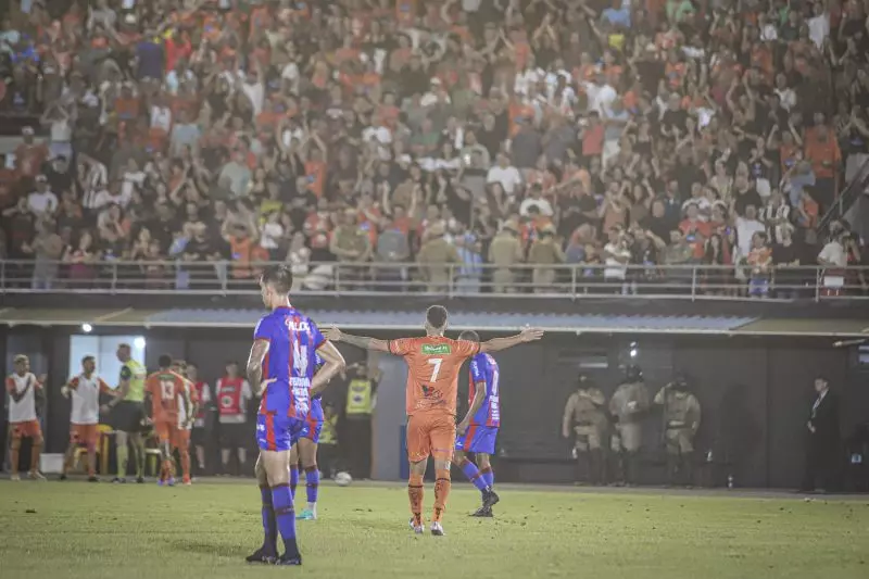 Santa Catarina vence o Marcílio Dias e está na semifinal do Catarinão e conquista vaga na Série D