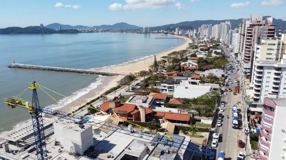 Balneário Piçarras e Penha seguem em forte expansão em investimentos imobiliários de alto padrão
