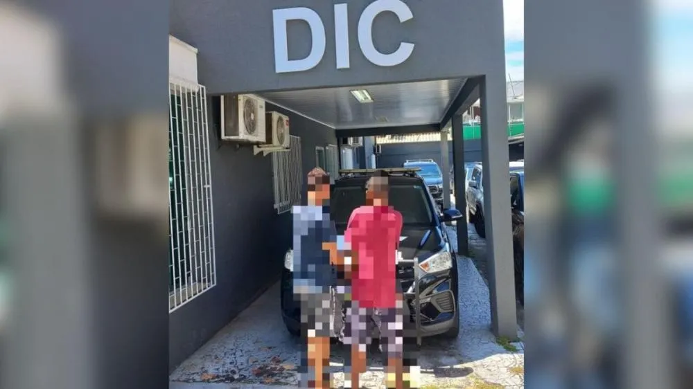 Falso motoboy é preso após aplicar golpe da maquininha em policial de SC