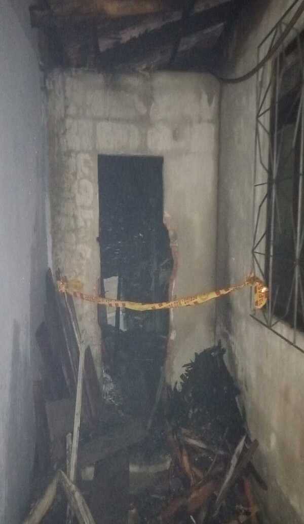Navegantes: Incêndio destrói parcialmente residência no bairro São Domingos