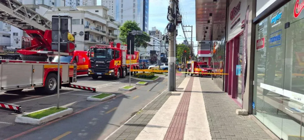Trabalhador é atingido por raio em Balneário Camboriú