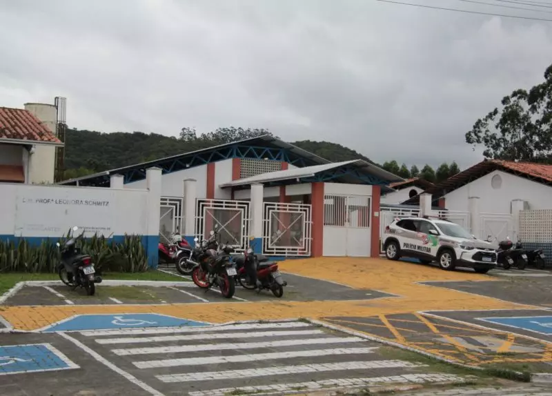 Aluna leva faca para a escola para ‘se defender’ de colega em Navegantes 
