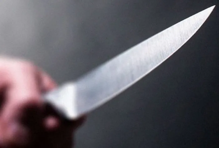 Homem encontra invasor armado dentro de casa e briga termina em morte em Joinville