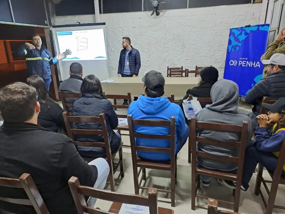 Programa Afluentes aproxima Águas de Penha da comunidade e estimula participação dos moradores