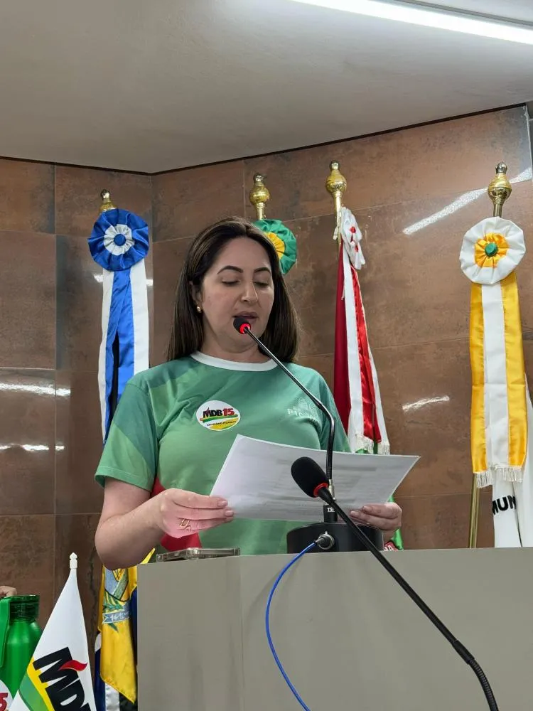 Andressa Pera é mantida no comando do MDB de Balneário Piçarras 