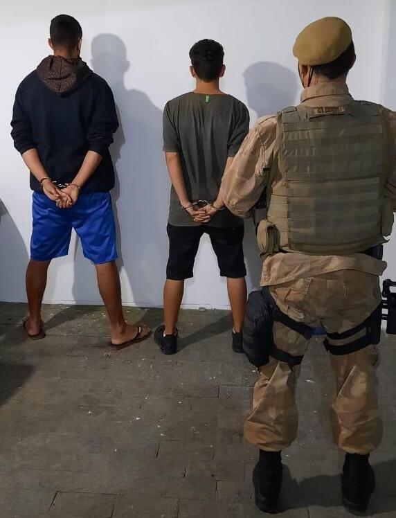 Penha/Piçarras: Dupla é presa pela PM com cocaína, maconha e balança de precisão