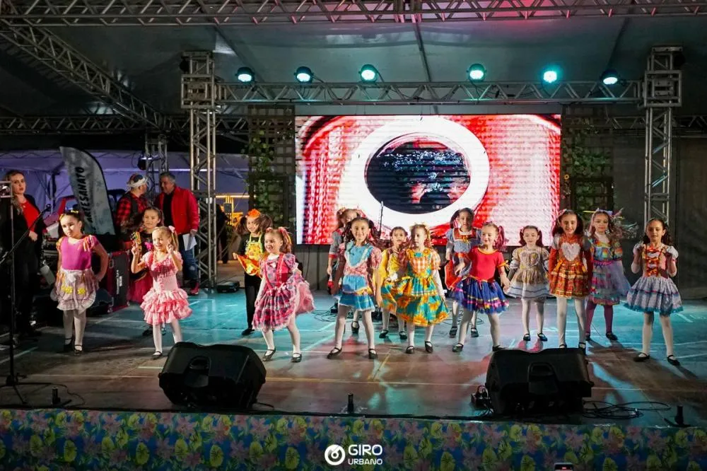 Balneário Piçarras confirma dois shows nacionais para o Piçarraiá 2025