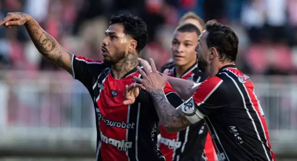 JEC vence São Luiz de virada e se isola na liderança do Grupo A8 na Série D