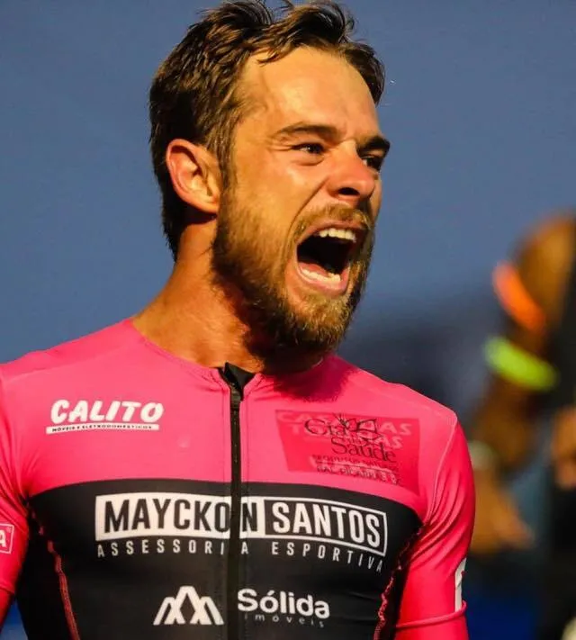 Atleta de Penha se classifica para o Campeonato Mundial IronMan 70.3 de 2025