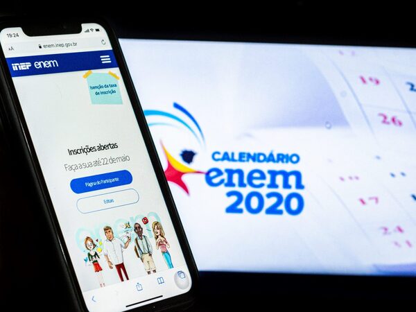 Enem: Estudantes têm até hoje para inserir foto no cadastro