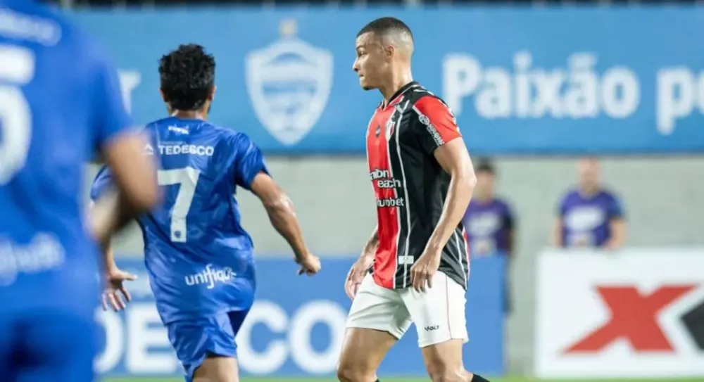 Barra e JEC se enfrentam na noite de hoje em Itajaí