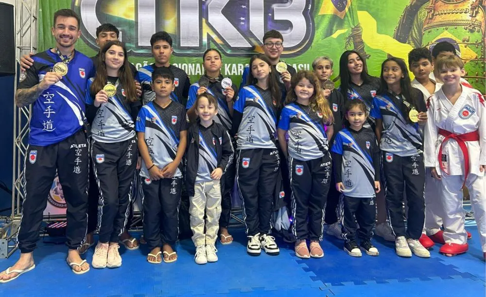 Atletas de Penha fazem bonito em competições de Karatê e Jiu-Jitsu