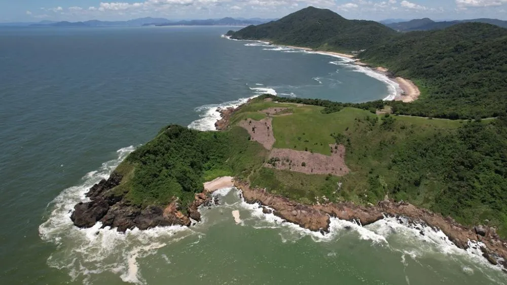 De praias escondidas a passeios culturais: conheça Penha além do Beto Carrero