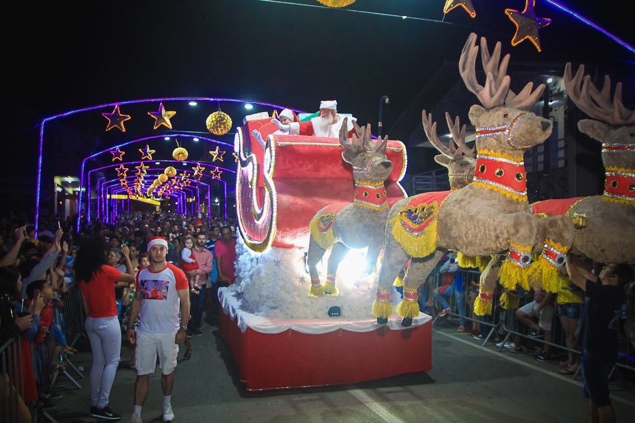 DESFILE TEMÁTICO DE NATAL 
