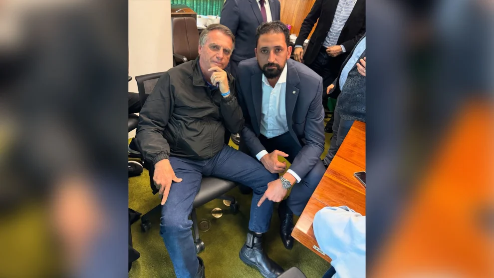 Defesa de Bolsonaro responde ao STF e diz que não quebrou regras
