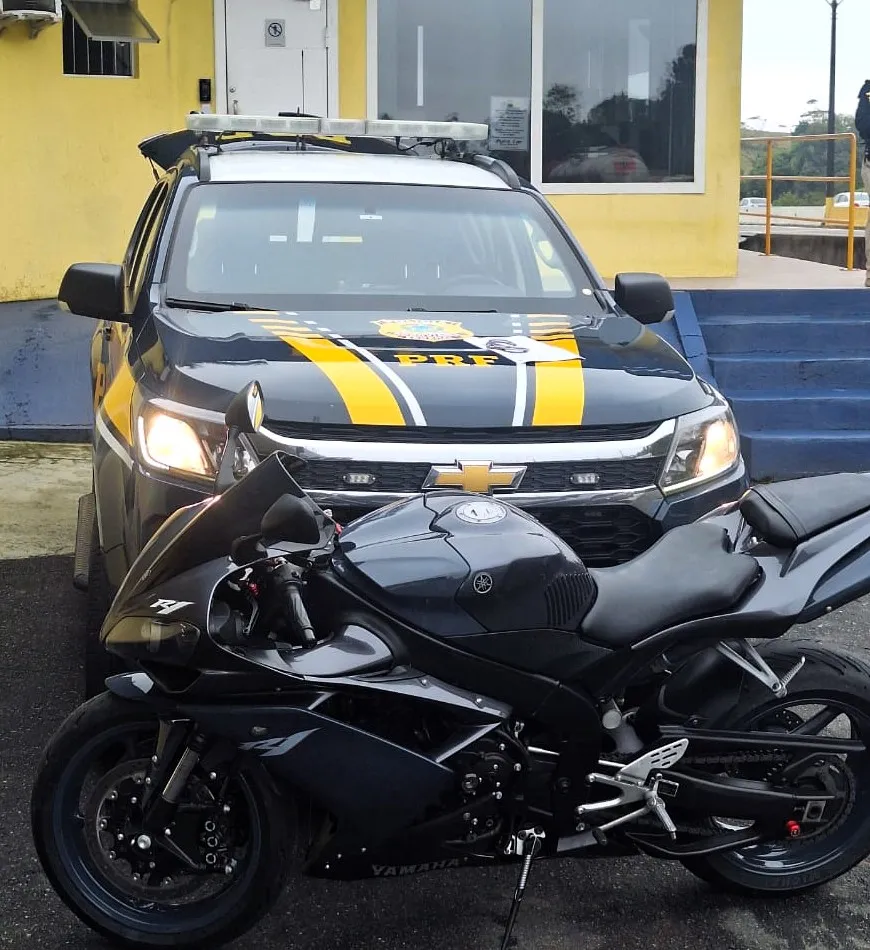 Homem procurado por homicídio é preso na BR-101 em Barra Velha