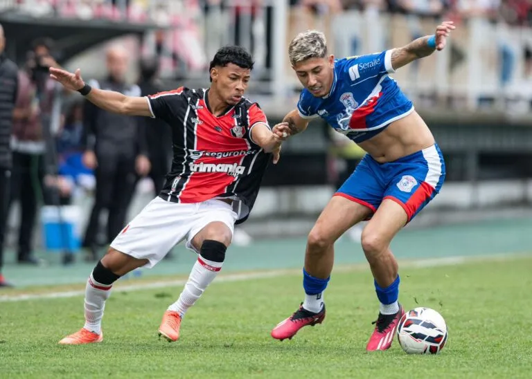 Barra vence, Marcílio Dias e Joinville empatam no jogo de ida da segunda fase da Série D
