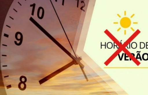 Saiba corrigir: Celulares adiantam hora e entram no horário de verão