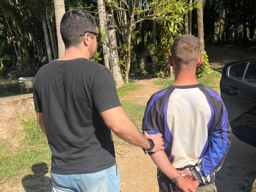 Suspeito de colocar fogo em casa com enteados dentro é preso em Indaial
