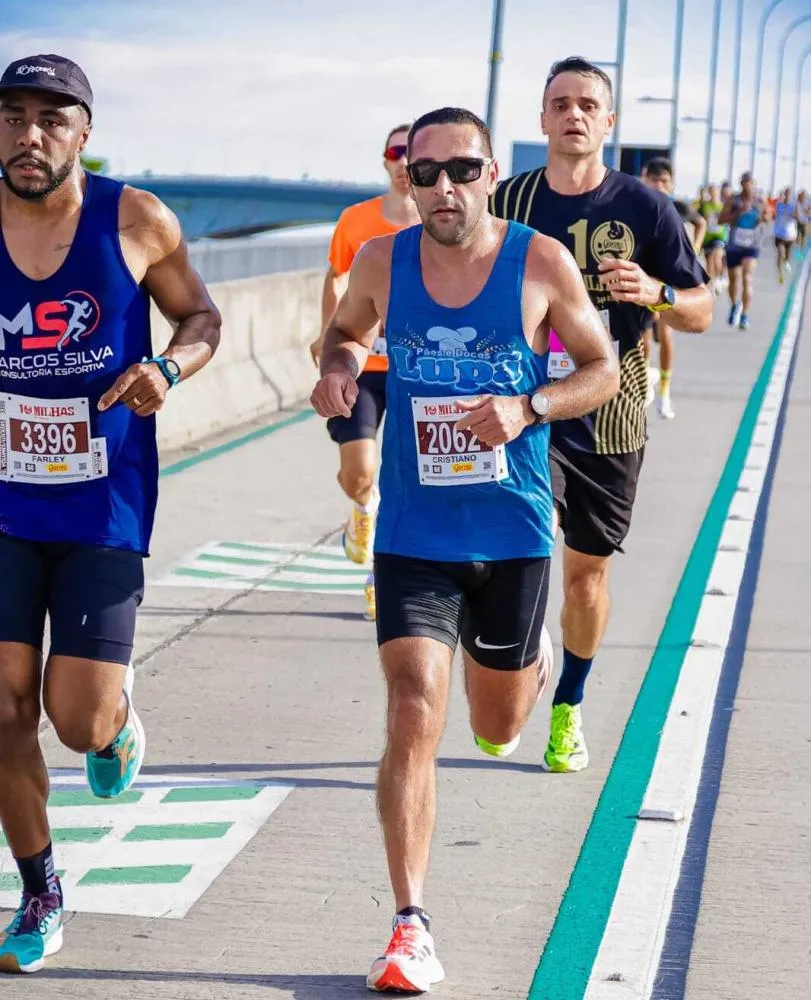 Atleta penhense Cristiano Alexandrina sofre com o calor e conclui a Dez Milhas Garoto em 176º lugar