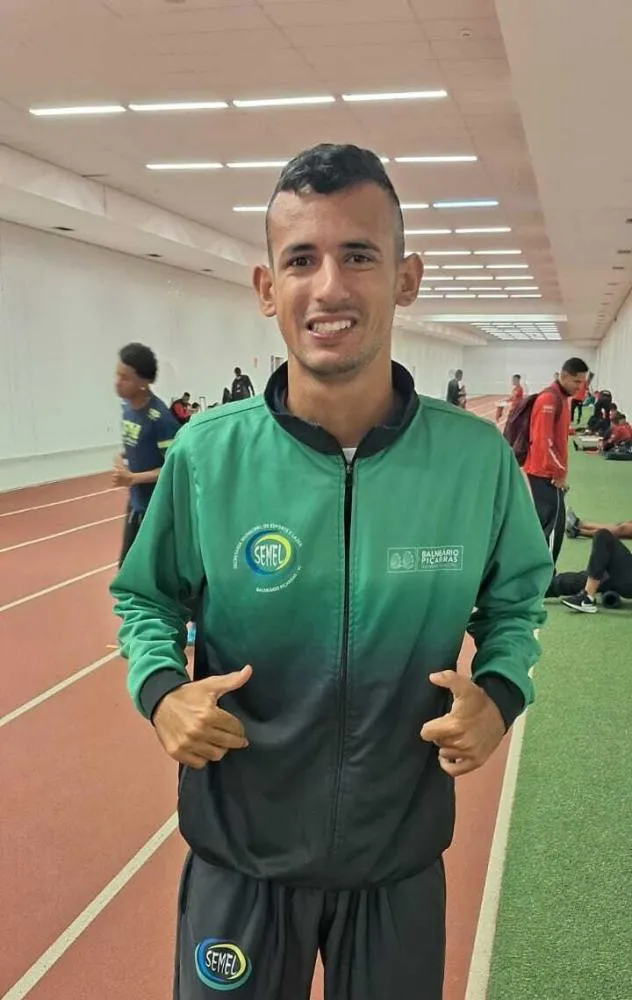 David Schmidt representa Balneário Piçarras no Campeonato Brasileiro de Jovens de Atletismo em São Paulo