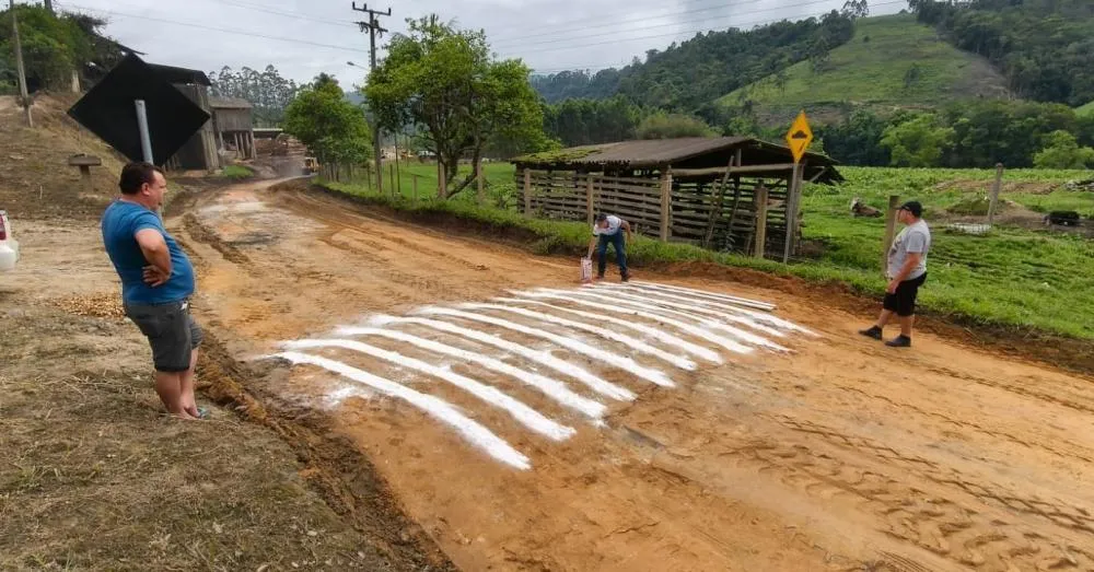 Prefeitura de José Boiteux faz obra inusitada e viraliza nas redes sociais